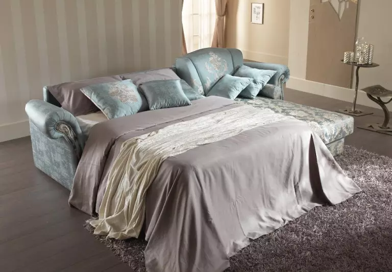 Sofás camas (91 fotos): Como elixir un plegado de cama recta ou modular, con brazos e sen eles? Modelos de 120 cm de ancho e outros tamaños 8979_74