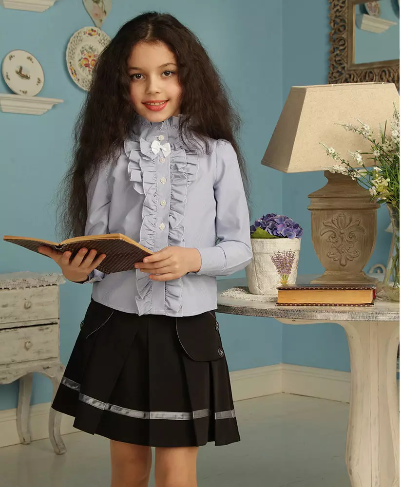 Bluser for jenter til skolen (58 bilder): Skolebluser, elegante modeller, strikket 897_41
