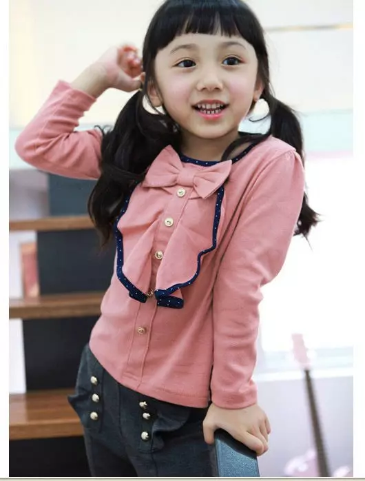 Блузи за момичета за училище (58 снимки): Училищните блузи, елегантни модели, плетени 897_8