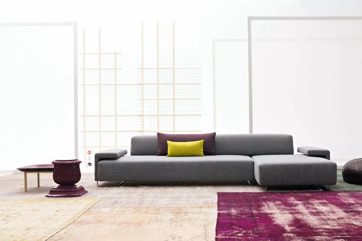 Myke sofaer (53 bilder): Velg super komfortable og vakre, myke sofaer 8992_26