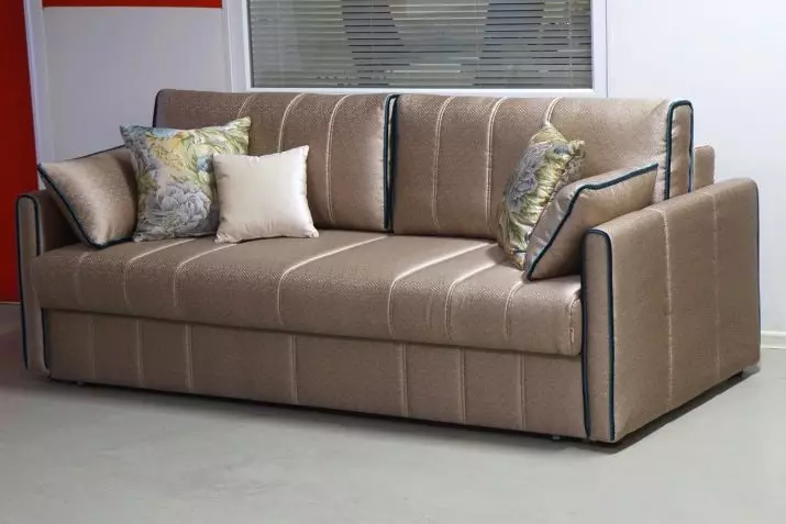 Tilepan Double Sofas: ukuran, milih hiji sofa tilepan 2-seater 9015_42
