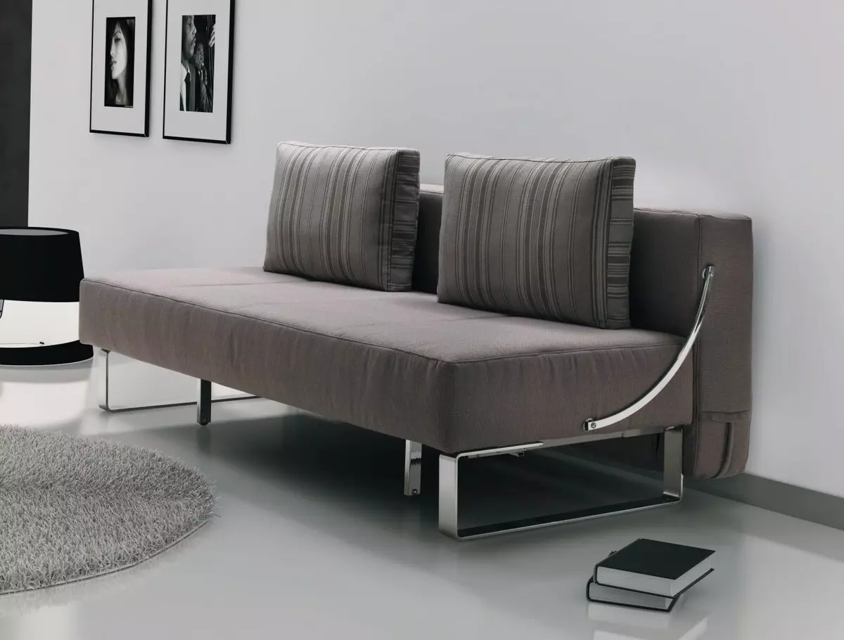Диван жогорку технологиянын стилиндеги диван (39 сүрөт): заманбап дизайн, моделдердин сорттору, учурдагы түстөр менен, бурчту тандаңыз 9044_6