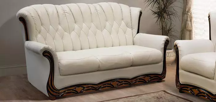 Pinskdrev sofaer (34 bilder): hjørne og rette hviterussiske sofaer senger og andre modeller. Kunde anmeldelser 9063_10