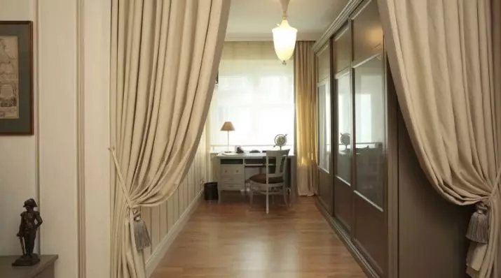 Hallway-vardagsrum (78 bilder): Design vardagsrum kombinerat med en korridor i ett privat hus och en lägenhet, hallens layout, kombinerat med korridoren till ett rum 9096_29