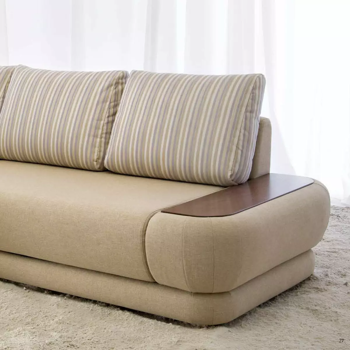 Pushe sofas: sulok, tuwid at modular, sofa bed at iba pang mga modelo mula sa pabrika. Mga Review ng Customer 9127_6