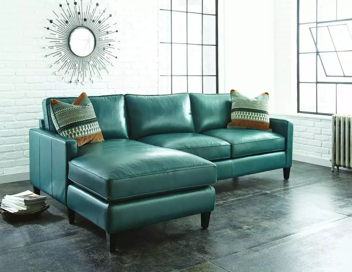 turquesa sofàs (72 fotos): sofà de la cantonada ia l'interior. El cega en forma? sala de disseny amb un color turquesa sofà llit 9133_33