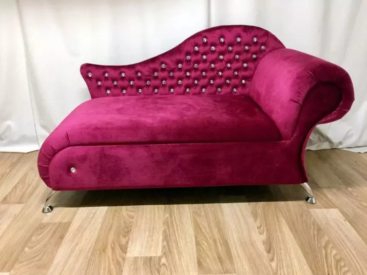 Sofa sofa (59 foto): lipatan dengan backrest dan kotak untuk linen, sofa tunggal kecil dan model lain 9145_17