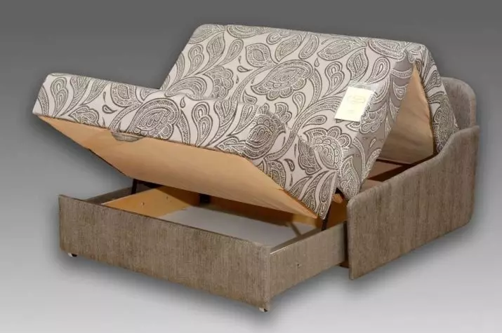 Sofa sofa (59 foto): lipatan dengan backrest dan kotak untuk linen, sofa tunggal kecil dan model lain 9145_27