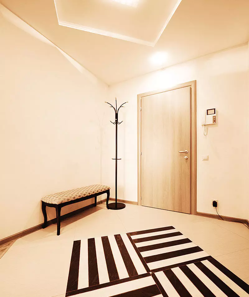 Malereiwände im Korridor (51 Fotos): Wie malen Sie die Wände auf dem Flur? Interior Design-Optionen in der Wohnung und im Haus 9152_37