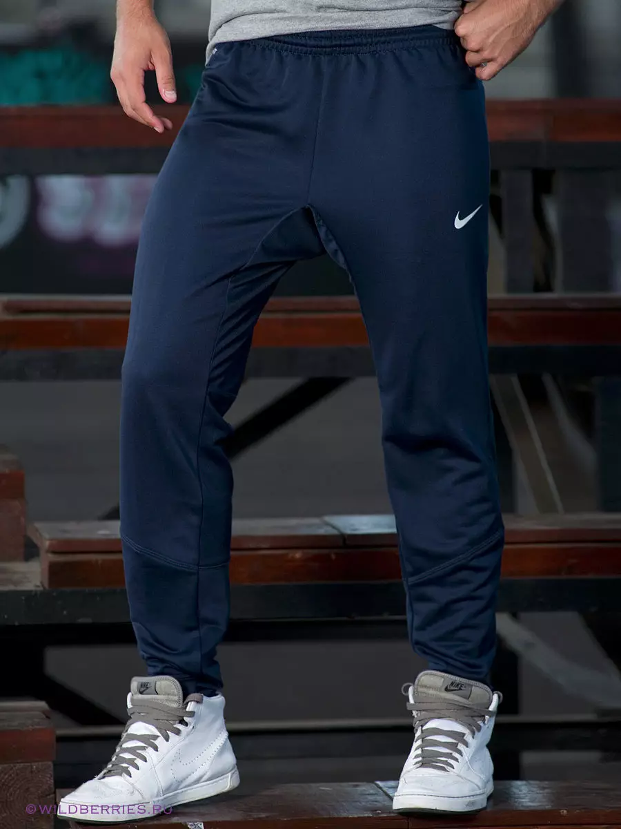 Nike Sports Bukser (79 bilder): Kvinner og menns bukser Nike Models 915_12