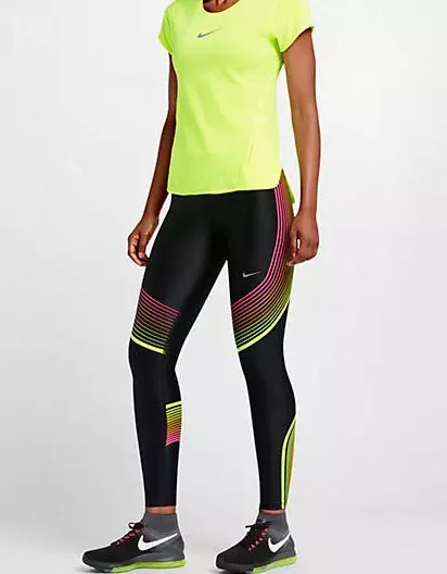 Nike sporta bikses (79 fotogrāfijas): Sieviešu un vīriešu bikses Nike modeļi 915_46