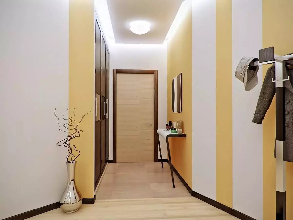 Design di un piccolo corridoio (74 foto): le idee dell'interno di piccoli corridoi in appartamenti. Come equipaggiare un corridoio stretto? 9179_38