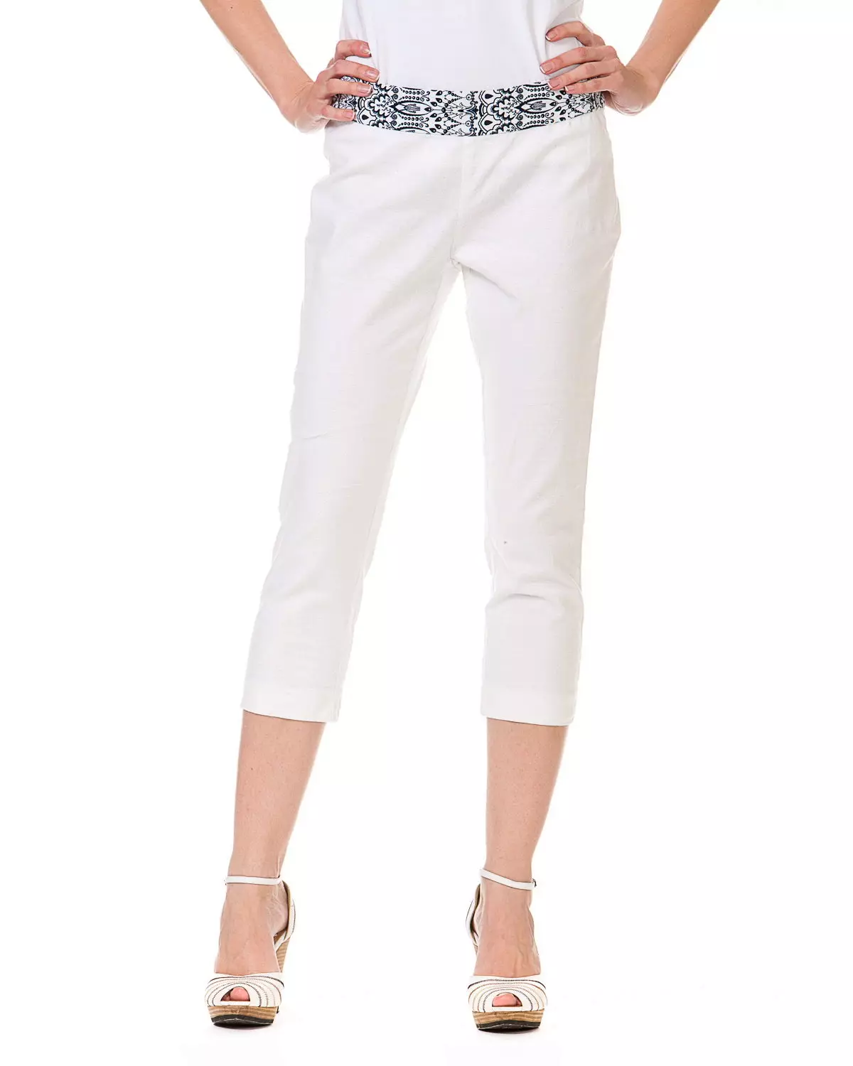 Модне панталоне 2021: Женски стилски модели, модни трендови 917_158