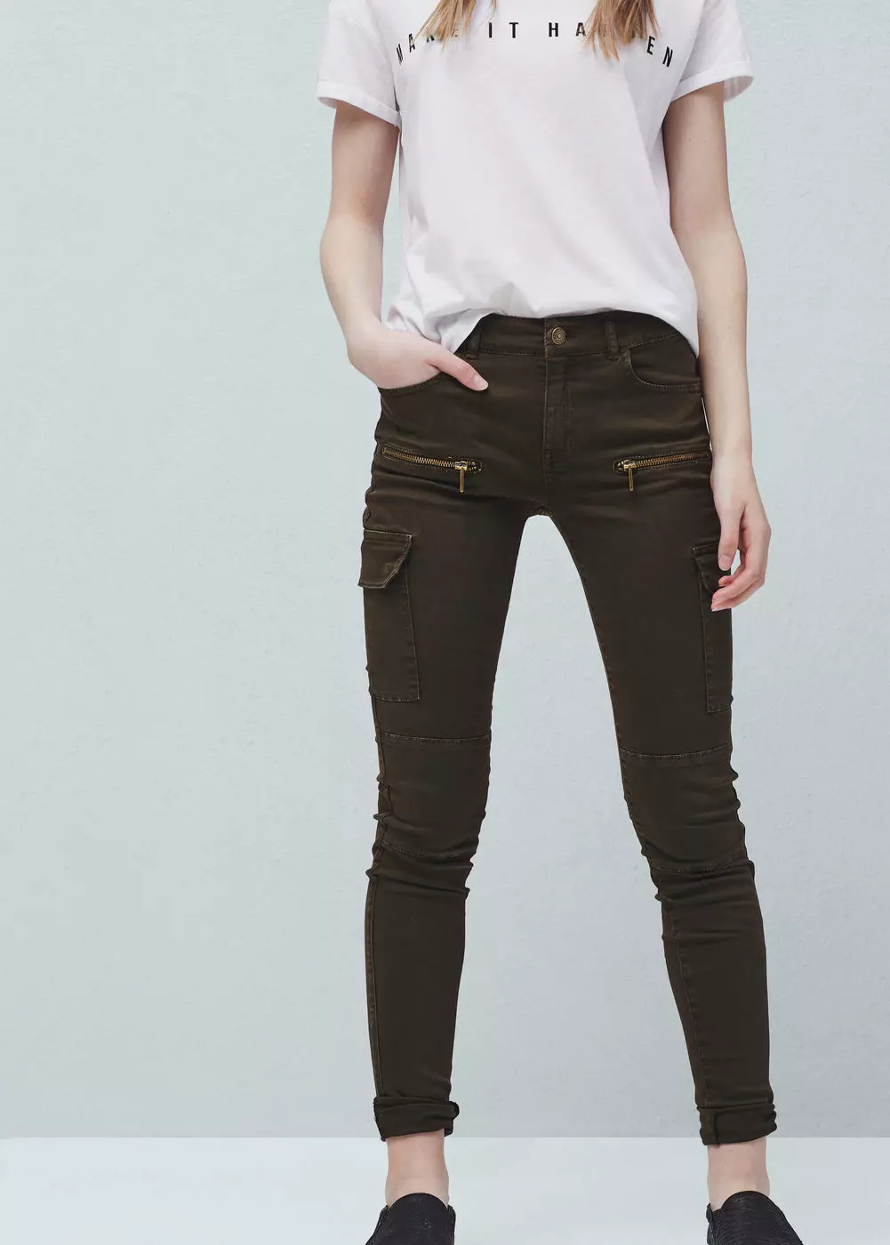 Spodnie mody 2021: Stylowe modele damskie, trendy mody 917_242