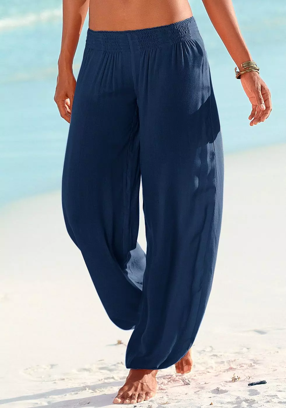 Озон брюки женские летние на резинке. Пляжные брюки женские. Пляжные штаны женские. Летние брюки женские. Брюки пляжные женские летние.