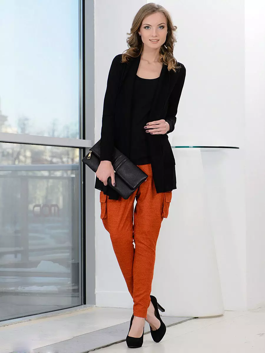Modne hlače 2021: Ženske elegantne modele, modni trendi 917_336