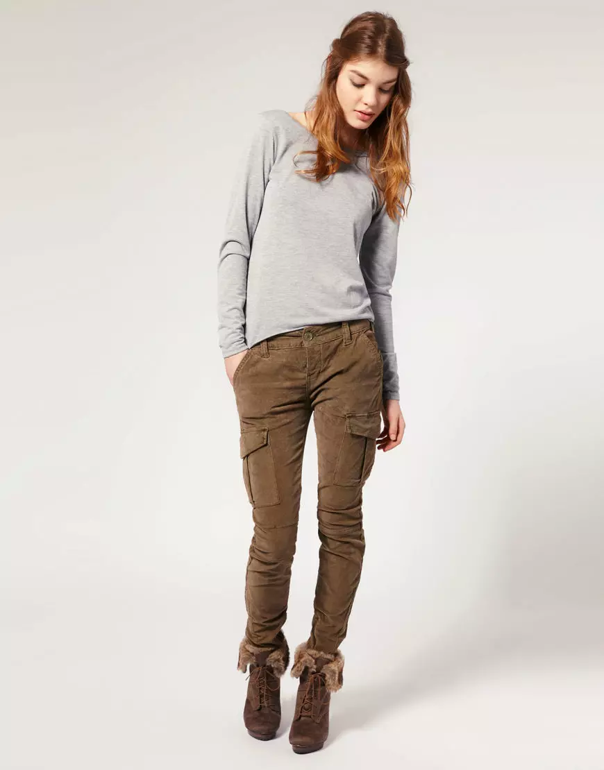 Modne hlače 2021: Ženski moderni modeli, modni trendovi 917_342