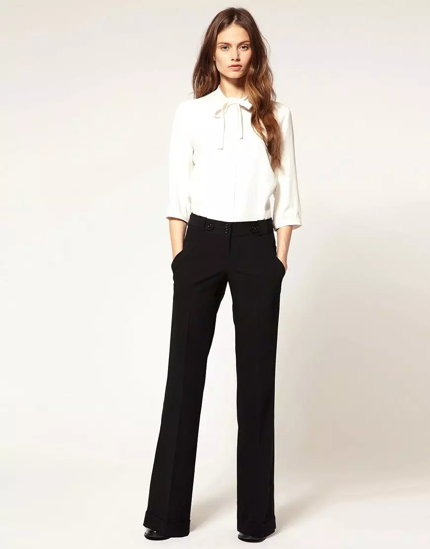 Модни панталони 2021: Стилски модели на жени, модни трендови 917_396
