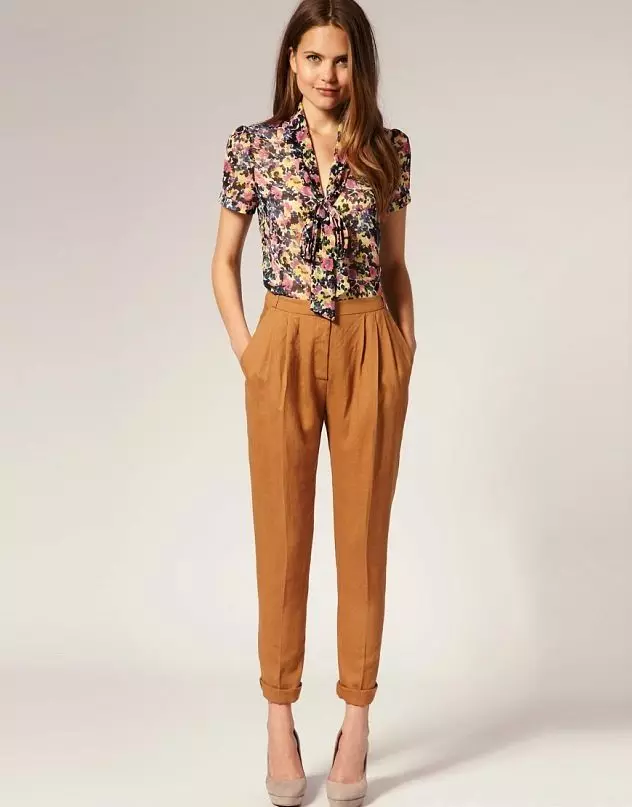 Pantaloni di moda 2021: modelli eleganti da donna, tendenze della moda 917_89
