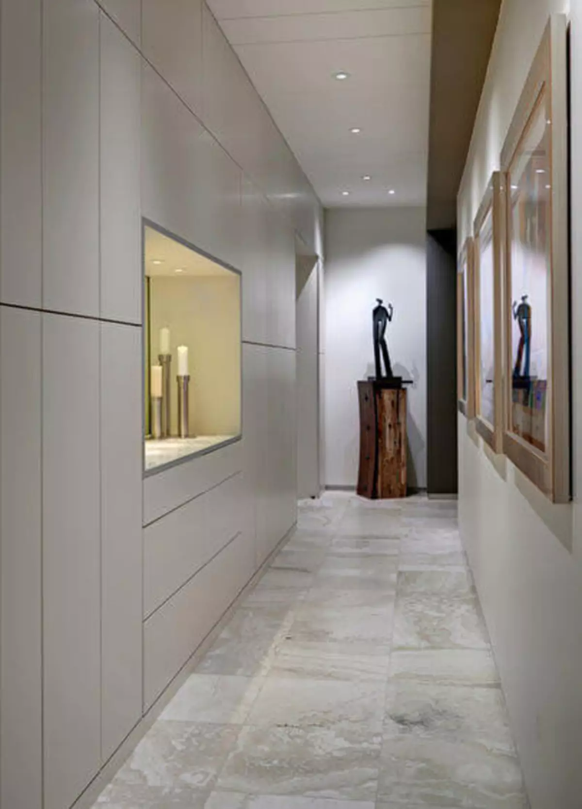 Плочка на подот во коридорот (99 фотографии): Опции за дизајн на подни плочки во ходникот. Шаблони направени од порцелан камен, плочки клетки и други убави опции 9181_35