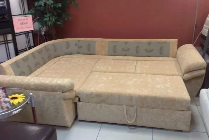 Apskaičiuota sofa (87 nuotraukos): aukšto lygio tiesioginiai modeliai 140 cm pločio, 120 cm ir 160 cm, knygos ir kiti transformacijos mechanizmai 9194_76