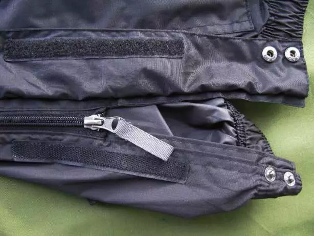 Pantaloni di self-slip (25 foto): cos'è, con cosa indossare 919_5