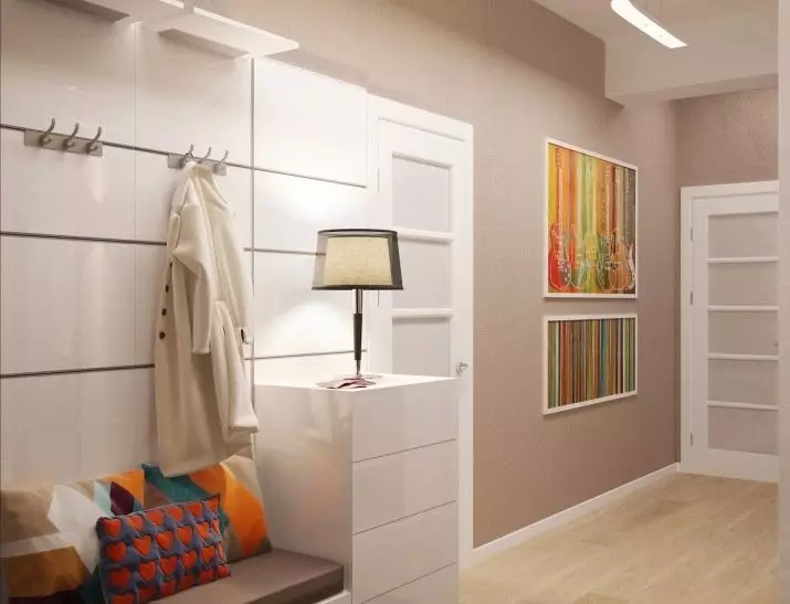 O design do corredor (86 fotos): As melhores ideias para criar um belo interior do corredor no apartamento habitual, exemplos de projeto 9205_85