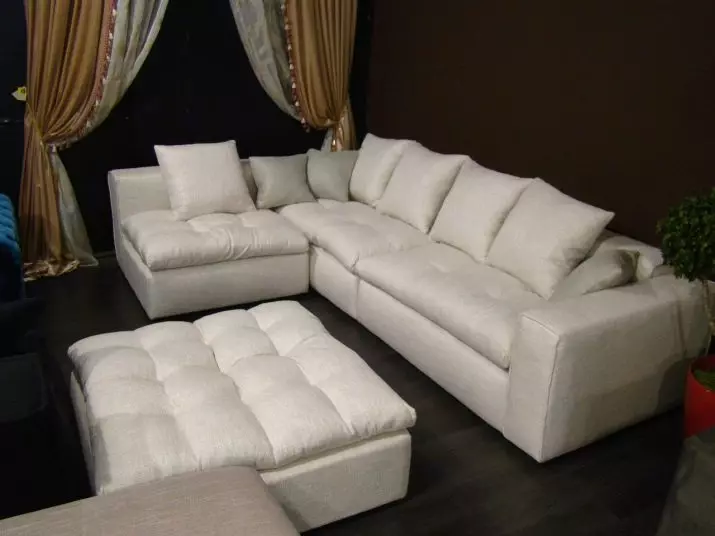内饰的白色沙发（52张照片）：角度和直线，为客人提供大型，双人，经典等型号 9214_27