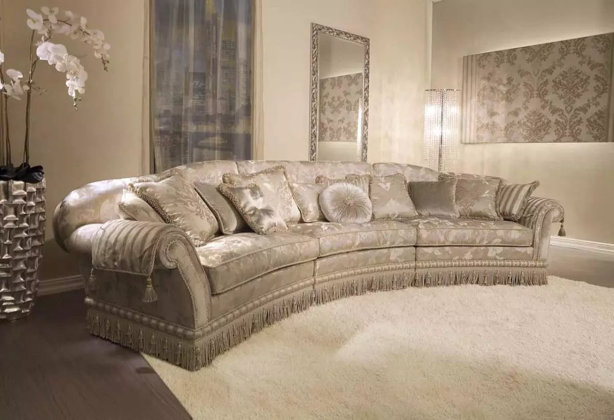 Stilīgas dīvāni (76 fotogrāfijas): modes krāsas. Kādi materiāli tagad ir modes? Citas tendences, piemēri interjerā 9215_15