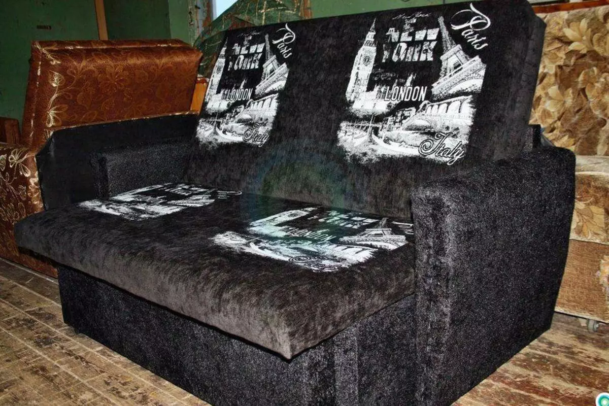 Retractable κρεβάτια καναπέδες: Retractable μοντέλα με κουτιά σεντόνια και χωρίς αυτούς, καναπέδες με λεία θέση ύπνου, μηχανισμοί 9221_34