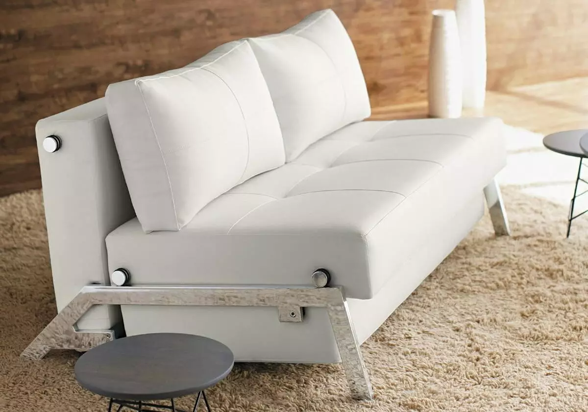 Dobbelt sofaer (54 billeder): Standardstandarder for 2-personers bløde sofaer, kompakte modeller til rekreationsbredde 140 cm og meget mere 9235_17
