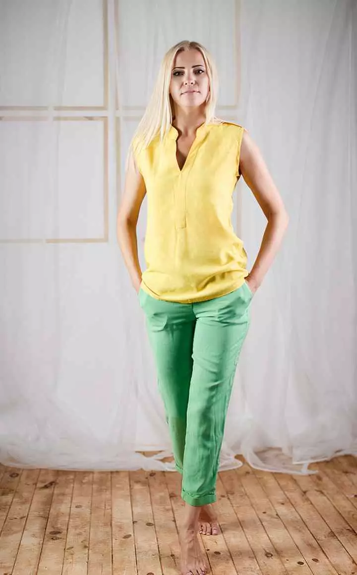 З чим носити штани (102 фото): гармонійні поєднання в залежності від тканини, кольору, стилю 923_15