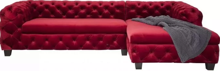 Sofas Sofas (22 Hoto): Green, shuɗi da samfuran wasu launuka, kusurwa, nadawa da sauran sofas tare da tururuwa na ciki 9252_17