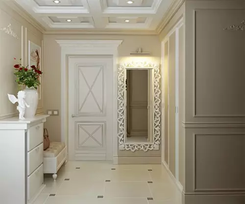 Белата влезна сала (76 фотографии): избор на мебел во коридорот во бело. Дизајн на ходникот во црно-бели и други комбинации во станот 9264_39
