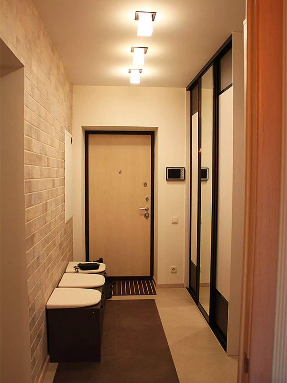 Интерьер коридора в маленькой квартире