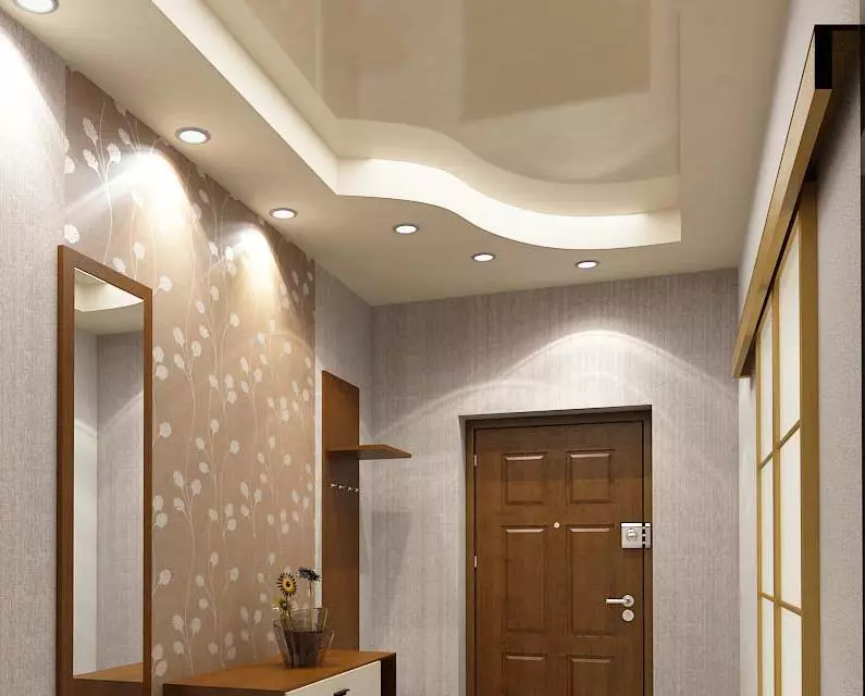 Tavani i shtrirjes në korridor (71 foto): Dizajni i tavanit në një korridor të ngushtë dhe të gjatë, opsionet me dritat e pikës dhe dizajnet me dy nivele në apartament, speciet e zeza dhe me shkëlqim 9270_18