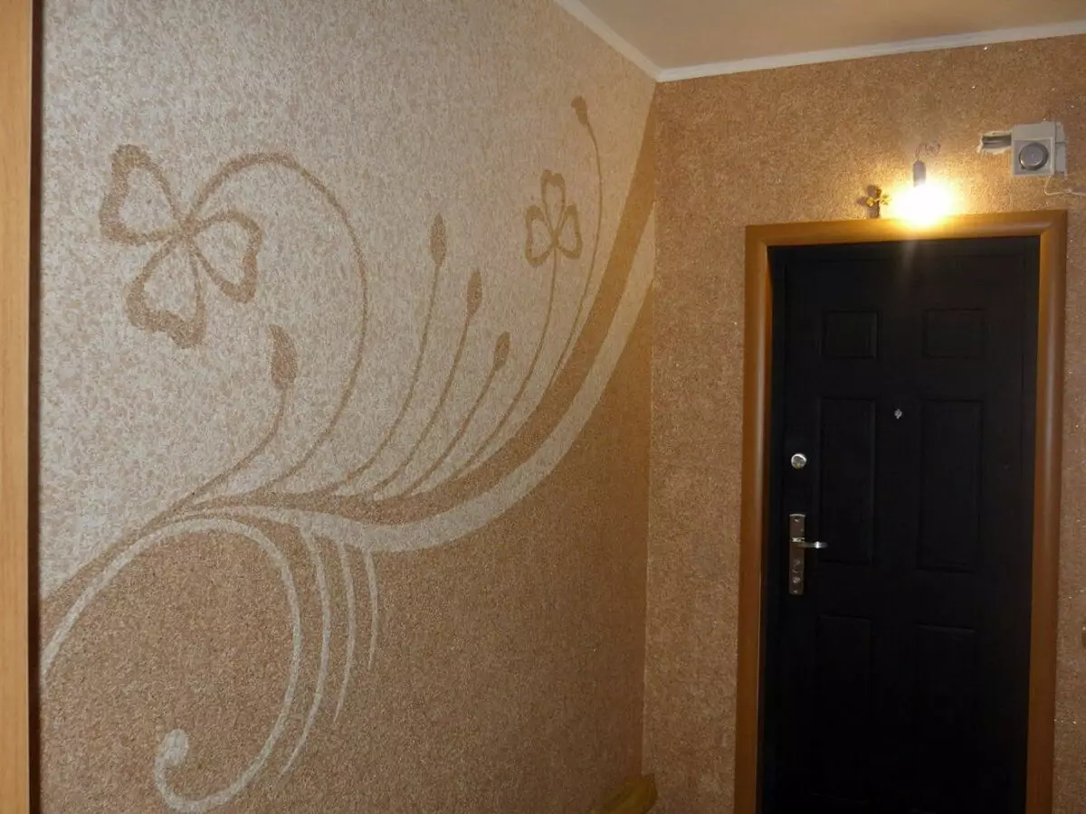 Wallpapers të lëngshme në korridor (51 foto): Çfarë sfond është më mirë të zgjidhni për muret në korridor? Vizatime nga letër-muri i lëngët në brendësi 9286_38