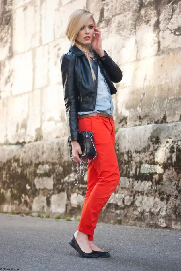Kleurde broek (47 foto's): Wat is oan it dragen, Fashion Trends 2021 928_16