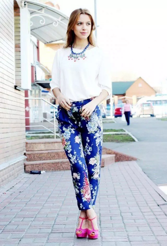 Renkli Pantolon (47 Fotoğraf): Giyen, Moda Trendleri 2021 928_5