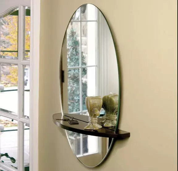 Një pasqyrë me një raft në korridor: pasqyra mur dhe dysheme. Si të zgjidhni një montim apo ndonjë pasqyrë tjetër me një raft? 9300_50