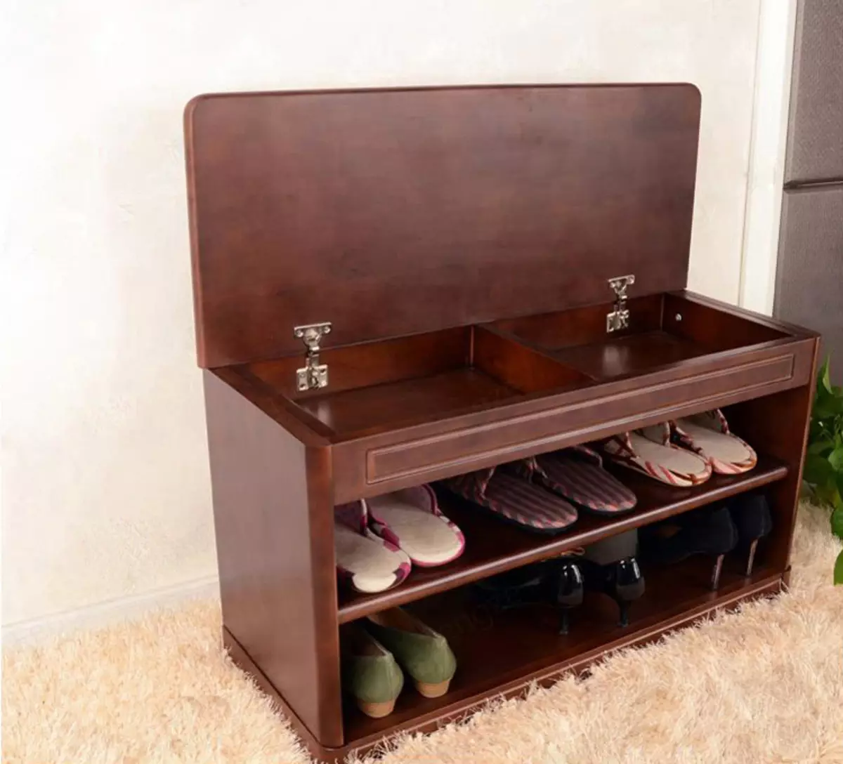 PUF med en låda för skor på korridoren (51 bilder): Välj en downtrice med en hylla och en sko PUF-Tamba i inredningen 9326_23