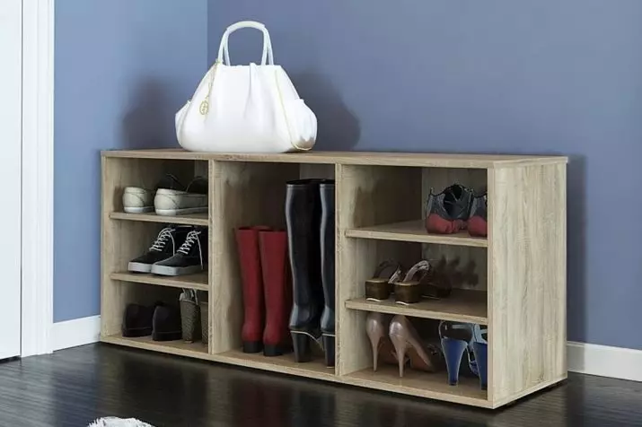 Postrojenie do butów na korytarzu: drewniane buty z siedzeniem oraz wąski metalowy stojak, inne modele i zalecenia dotyczące wyboru 9329_17