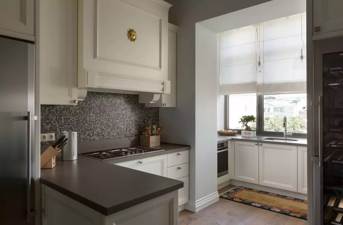厨房在赫鲁晓夫与冰箱（53张）：4平方米的小厨房的设计。米，厨房布局有洗衣机，燃气灶和冰箱 9345_26