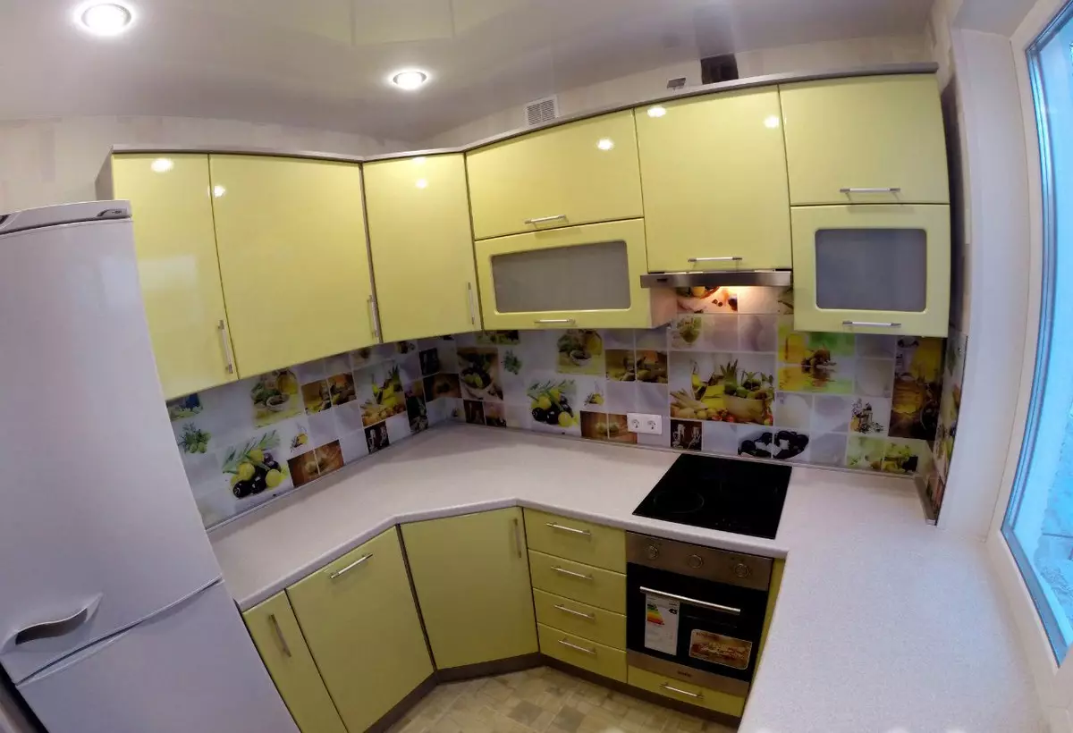 厨房在赫鲁晓夫与冰箱（53张）：4平方米的小厨房的设计。米，厨房布局有洗衣机，燃气灶和冰箱 9345_32