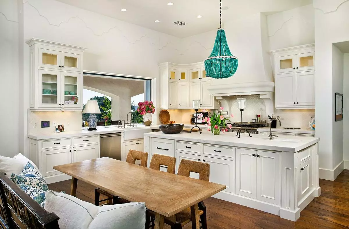 Cozinhas esmeraldas (35 fotos): Características de cor em design de interiores, cozinhas emerald branco e outras combinações 9360_12