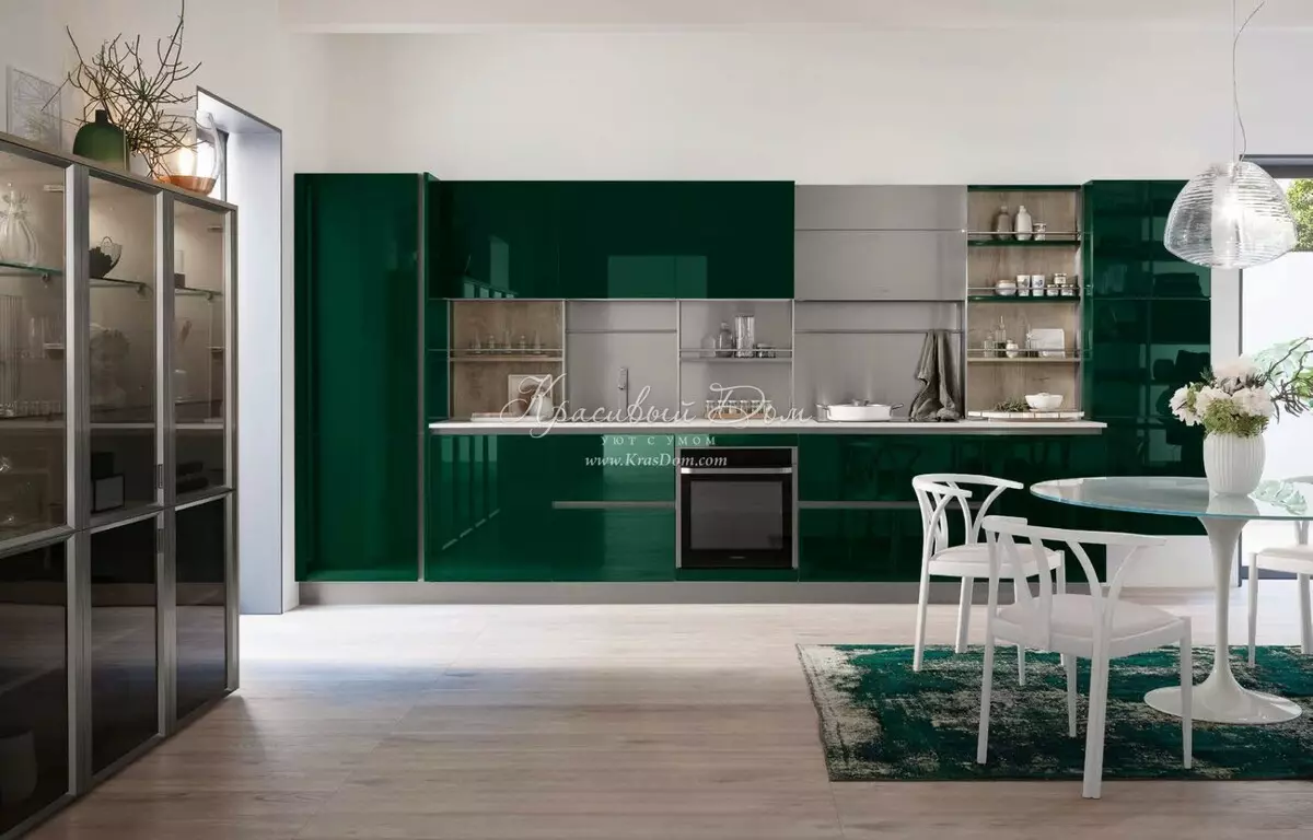 Emerald სამზარეულოები (35 ფოტო): ფერი თვისებები ინტერიერის დიზაინში, თეთრი emerald სამზარეულოები და სხვა კომბინაციები 9360_16
