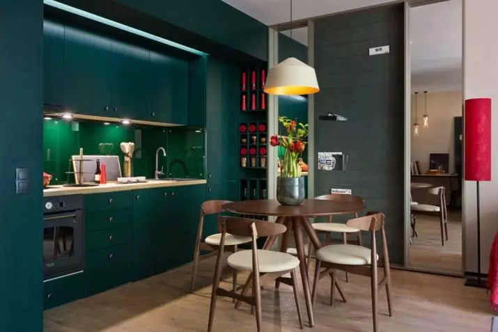 Emerald Dapur (35 gambar): Ciri-ciri warna dalam reka bentuk dalaman, dapur putih-zamrud dan kombinasi lain 9360_30