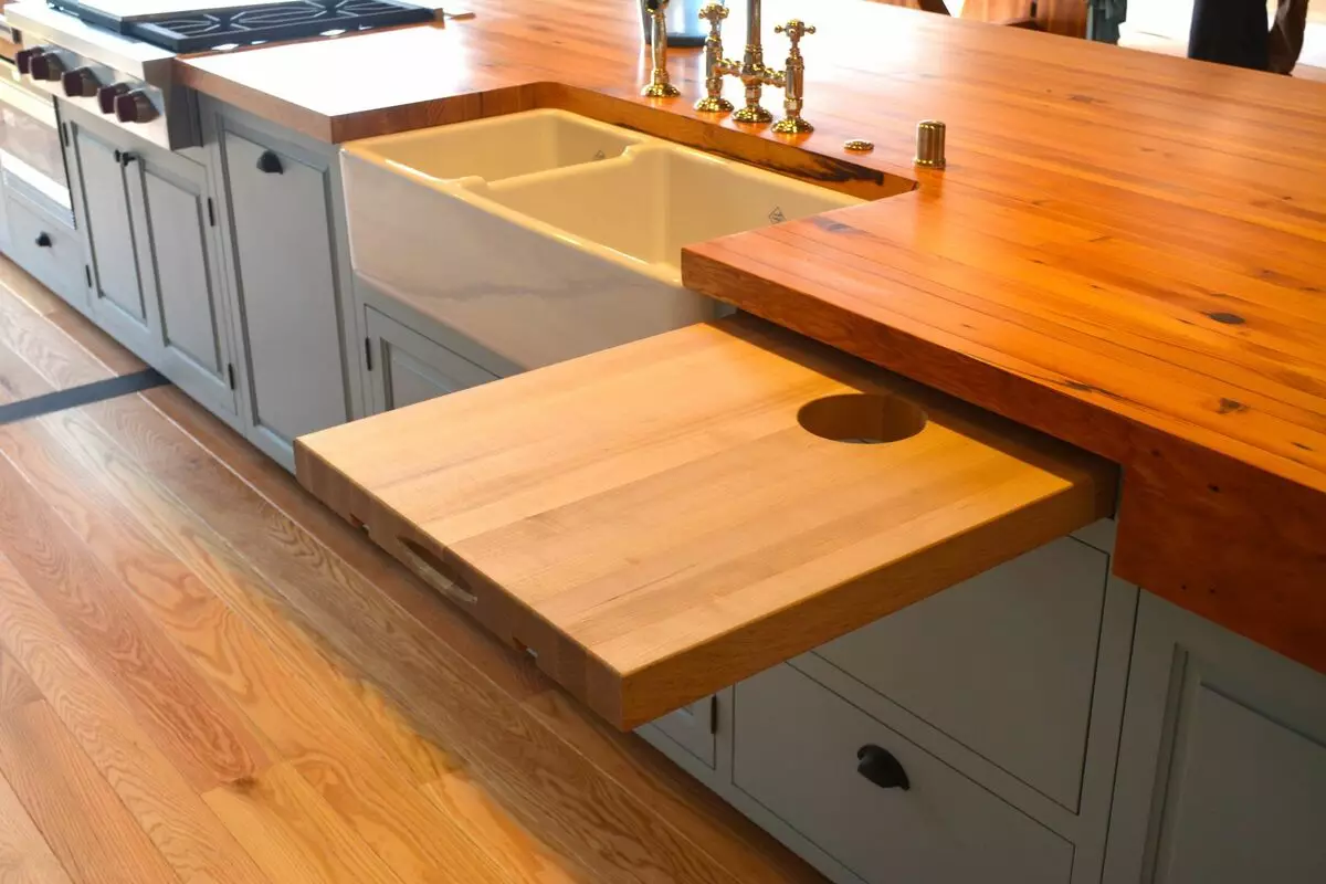Táboa de espesor superior para a cociña (32 fotos): unha visión xeral das tapas de mesa resistente á humidade fina cun espesor de 28 e 38 mm. Como elixir o espesor? 9365_15