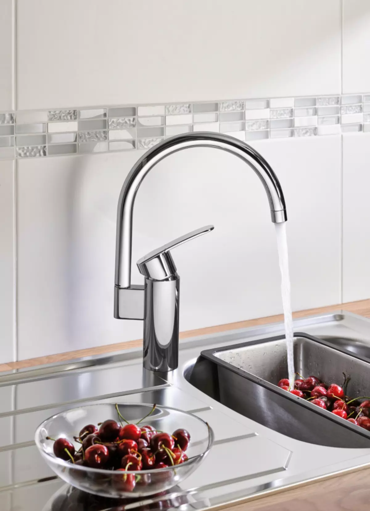 GROHE-kranen voor keuken (30 foto's): keukenkraan met getrokken morsen, mixers voor het wassen met professionele gieter, model start en eurosmart 9367_20