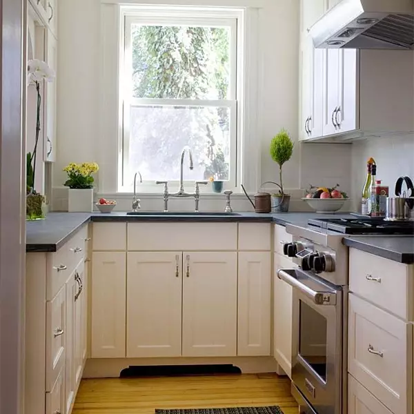 Corner headset för små kök 6 kvadratmeter. M (42 foton): Design av litet kök med kylskåp och köksmöbler, planeringsexempel, inredning 9372_3